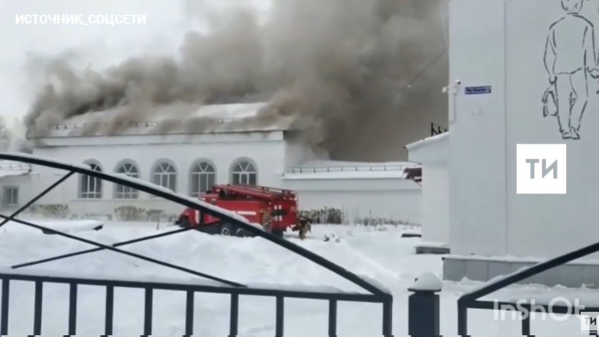 Пожар произошел в гимназии № 7 в Бугульме