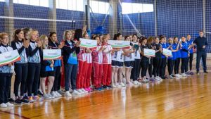 Альметьевская команда муниципальных служащих стала лучшей на соревнованиях по волейболу