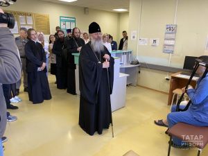 Митрополит Кирилл проведал бойцов СВО в казанском госпитале