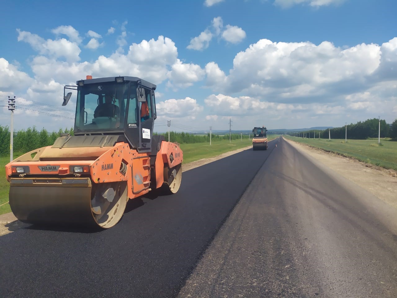 В Ютазинском районе идет ремонт автодороги Абсалямово – Александровка