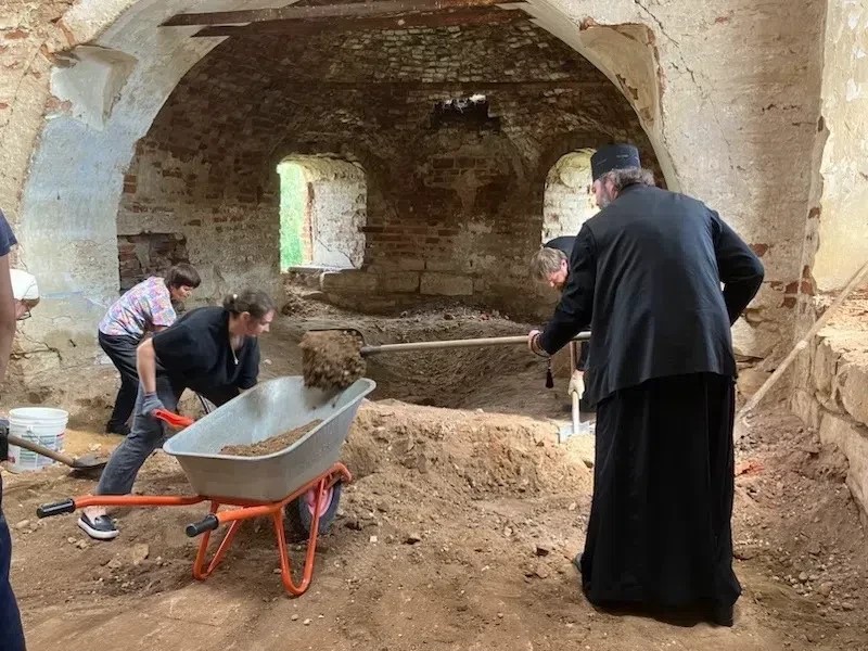 Храм Живоначальной Троицы близ урочища Юсупкино