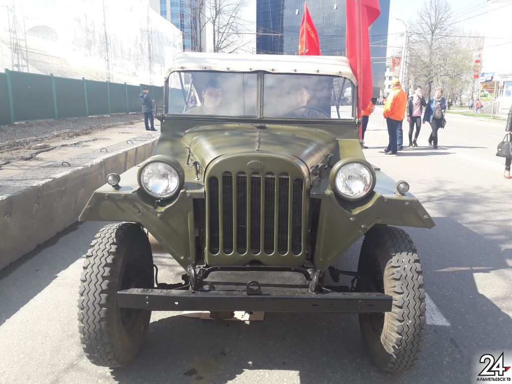 Альметьевск – здесь и сейчас: на площади Ленина идет парад посвященный Дню Победы