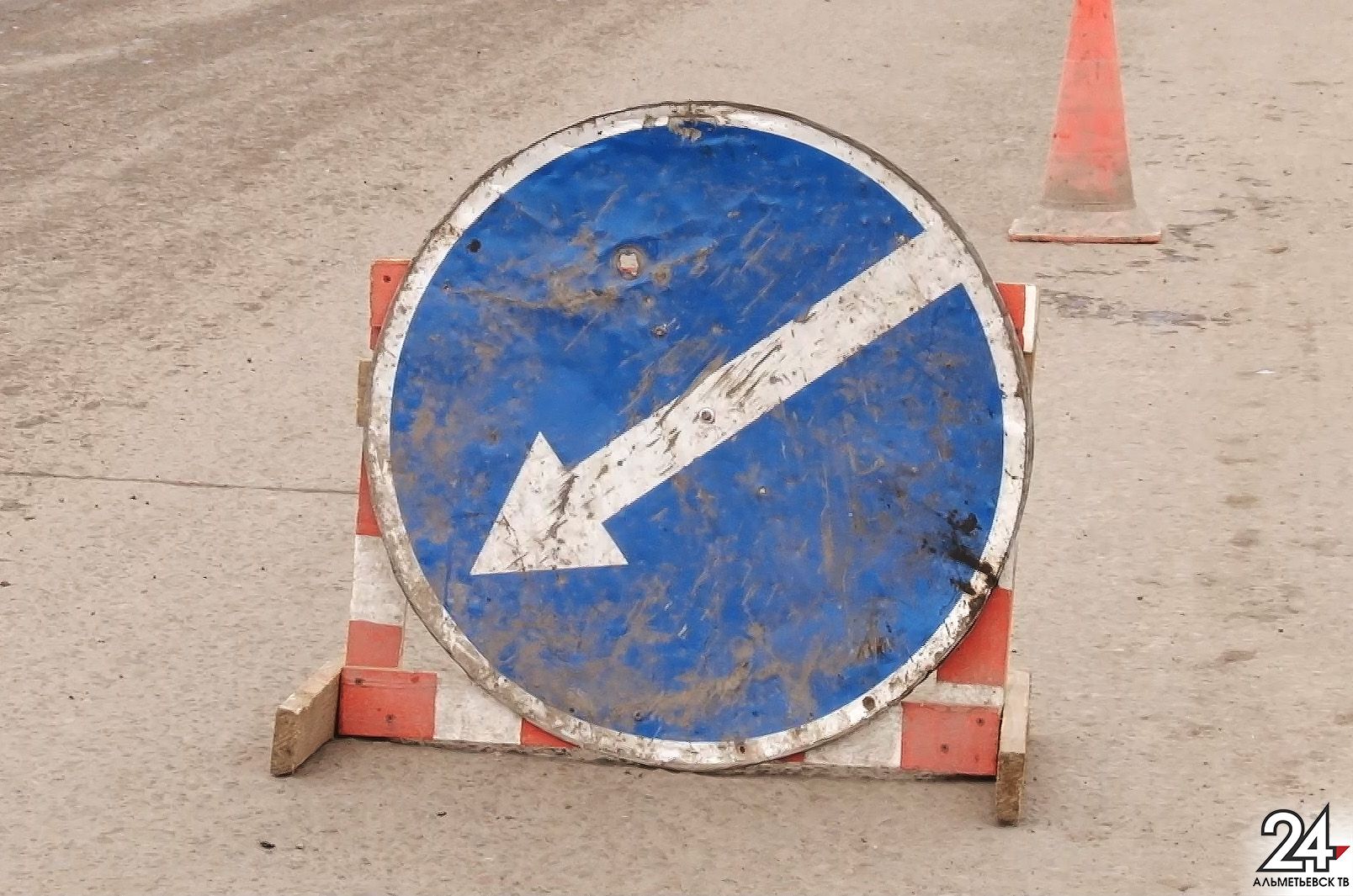 Альметьевцев предупреждают о перекрытии дороги