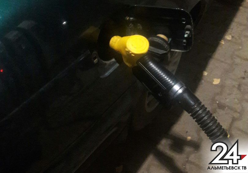 Стоит ли ждать повышения цен на бензин: мифы и реальность