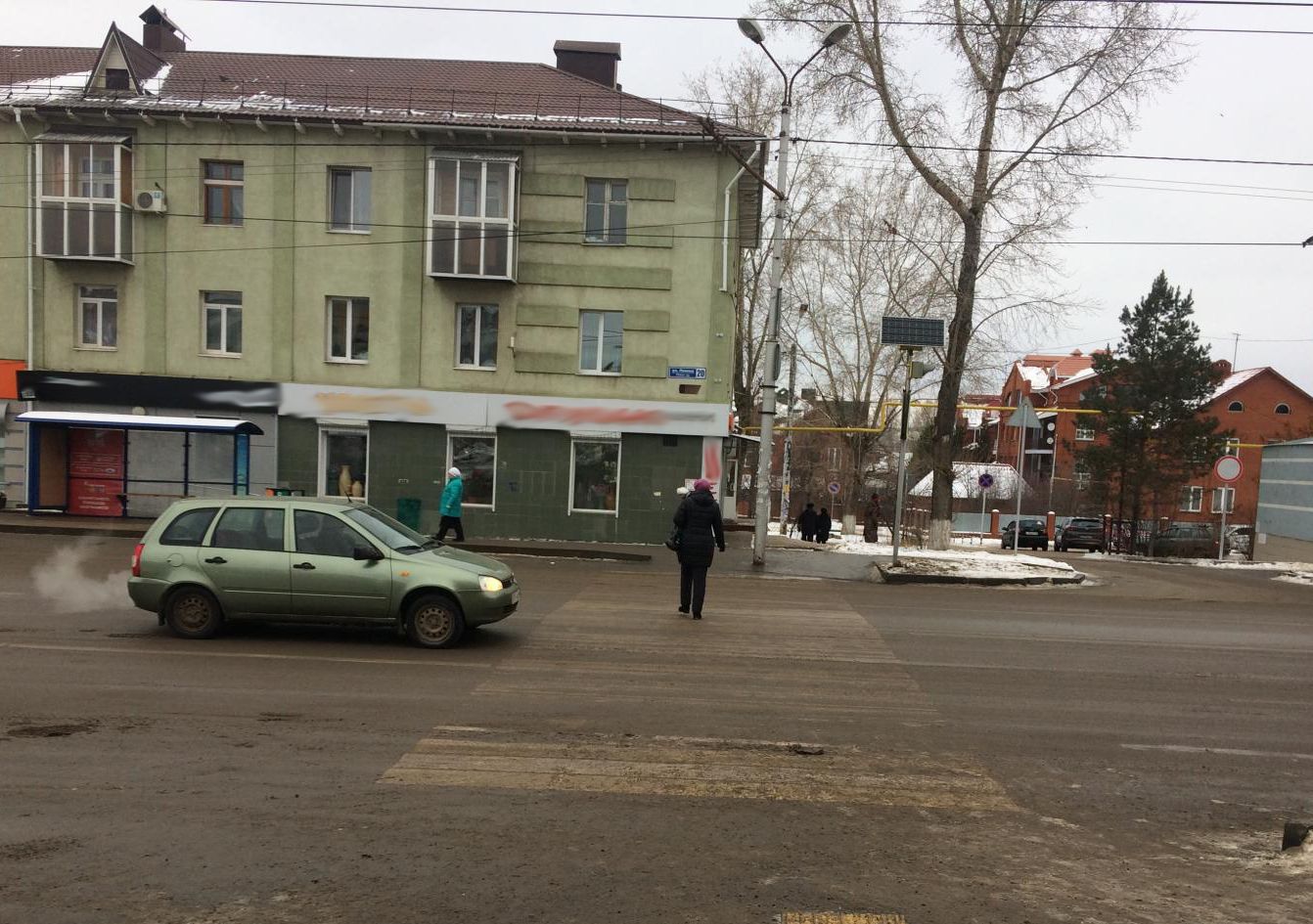 В Альметьевске на пешеходном переходе сбили женщину