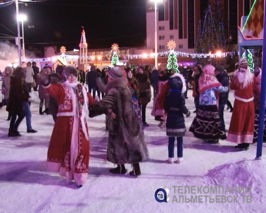Альметьевцев приглашают отметить Татьянин день на катке #ЛюбимыйАльметьевск