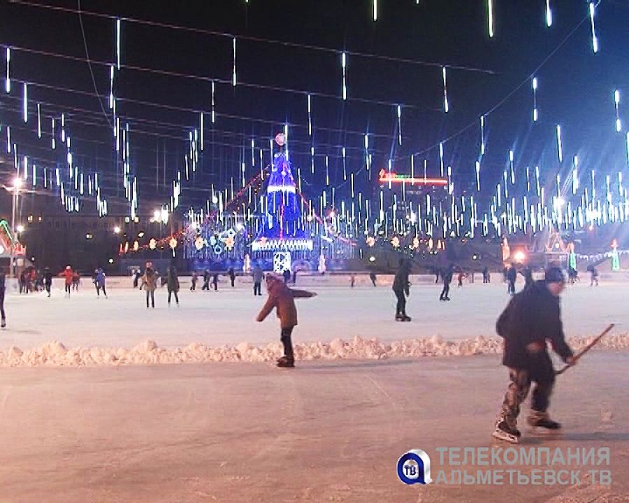 В Альметьевске на площади Нефтяников откроется каток