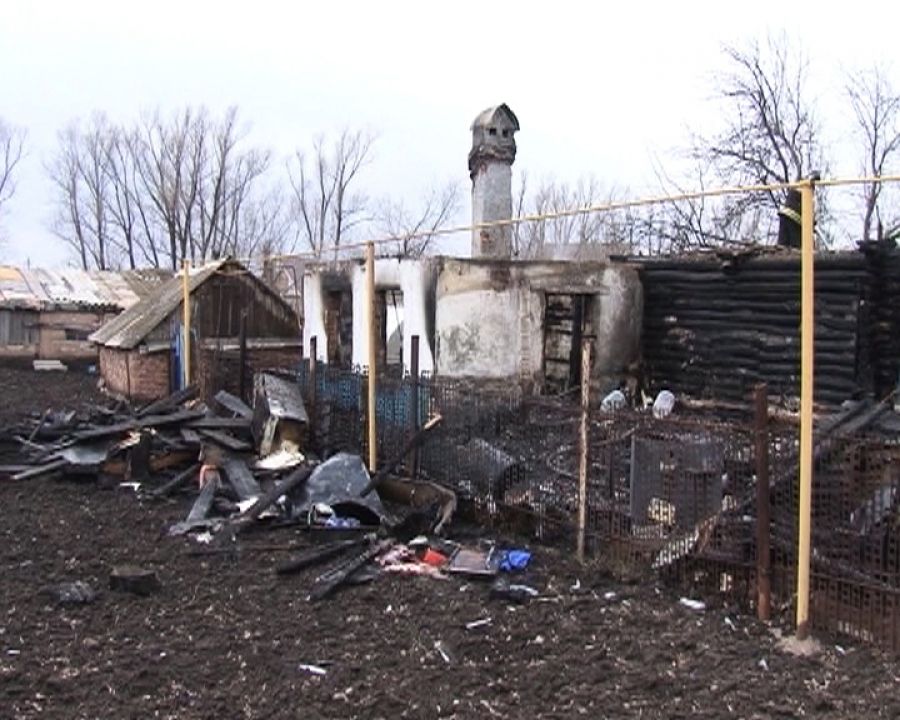 Вспыхнул, как спичка – в Урсале Альметьевского района загорелся деревянный дом