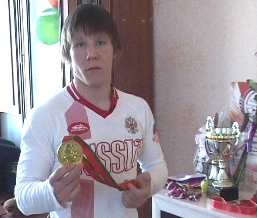 Альметьевский борец Родион Саматов стал победителем всероссийского турнира