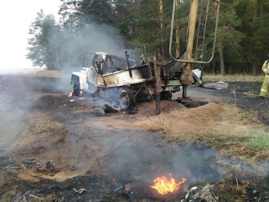 В Татарстане сгорела машина с буровой установкой