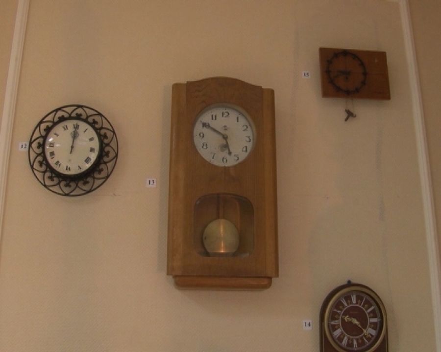 В Альметьевском краеведческом музее открылась выставка «Сумасшедшее время»