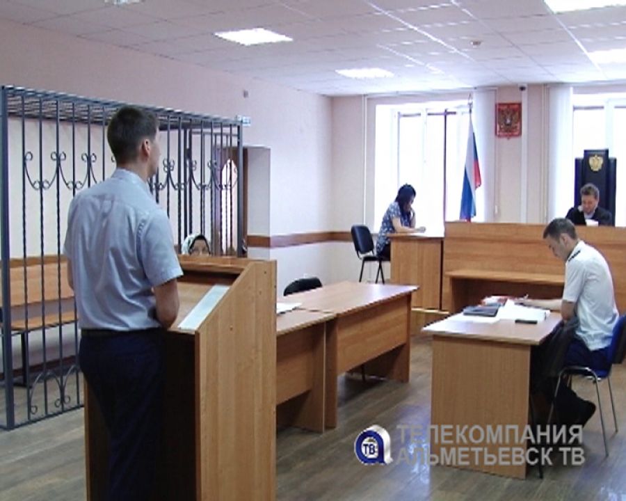 Езда в нетрезвом виде привела жителей Альметьевска в суд