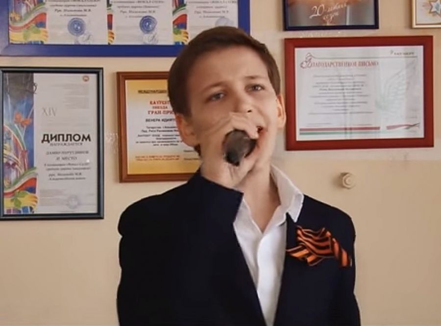 Дамир Нурутдинов из Альметьевска прошел слепые прослушивания на проекте «Голос. Дети»