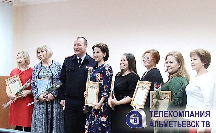 Отдел ГИБДД Альметьевска поблагодарил своих помощников, телекомпания «Альметьевск ТВ» в их числе