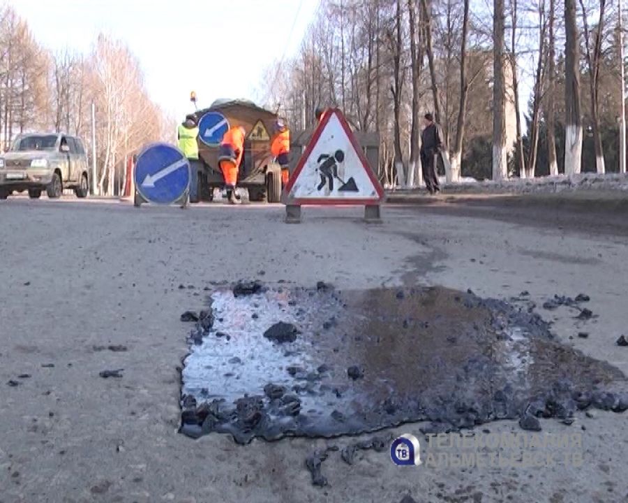 В Альметьевском муниципальном районе на ремонт дорог выделено около 376 миллионов рублей