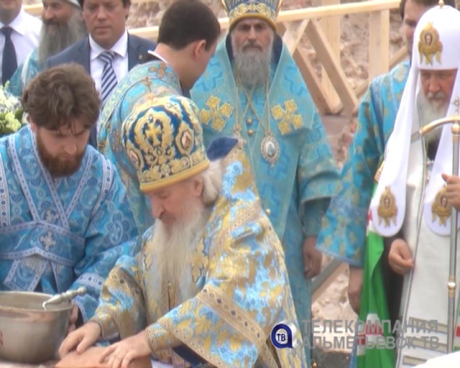 Более 90 миллионов рублей собрано на воссоздание собора Казанской иконы Божией Матери за месяц