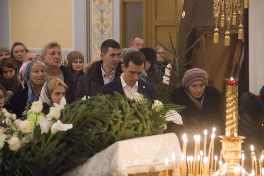 Православные верующие Альметьевска отметили Рождество Христово