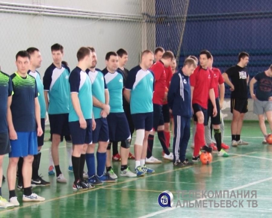 Предприятия Альметьевска встретились на турнире по мини-футболу