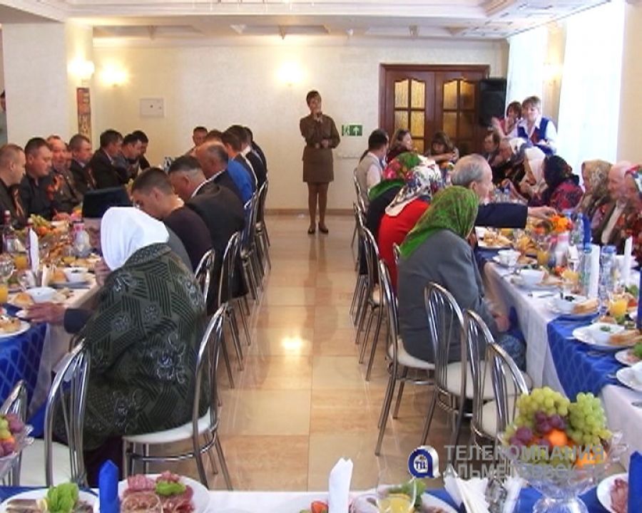Сотрудники «Транснефть-Прикамье» поздравляют своих ветеранов