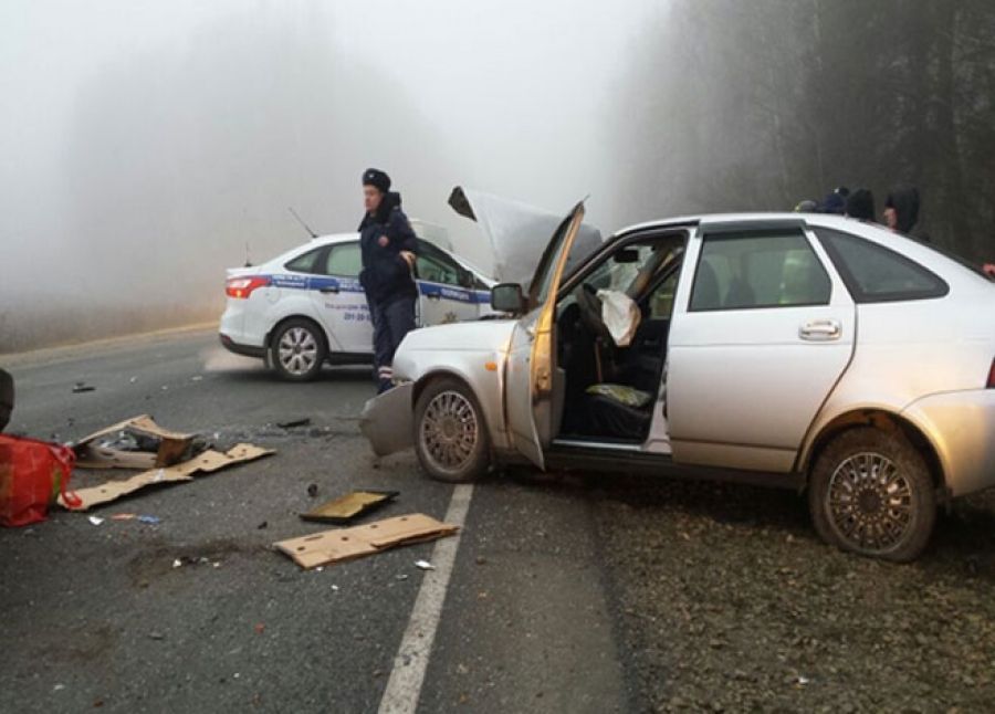 В Татарстане при столкновении двух авто пострадали три человека
