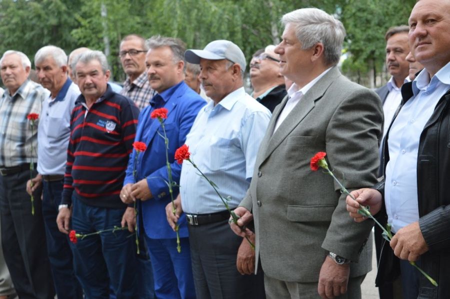 В Альметьевске собрались ветераны, чтобы отметить юбилей Госавтоинспекции