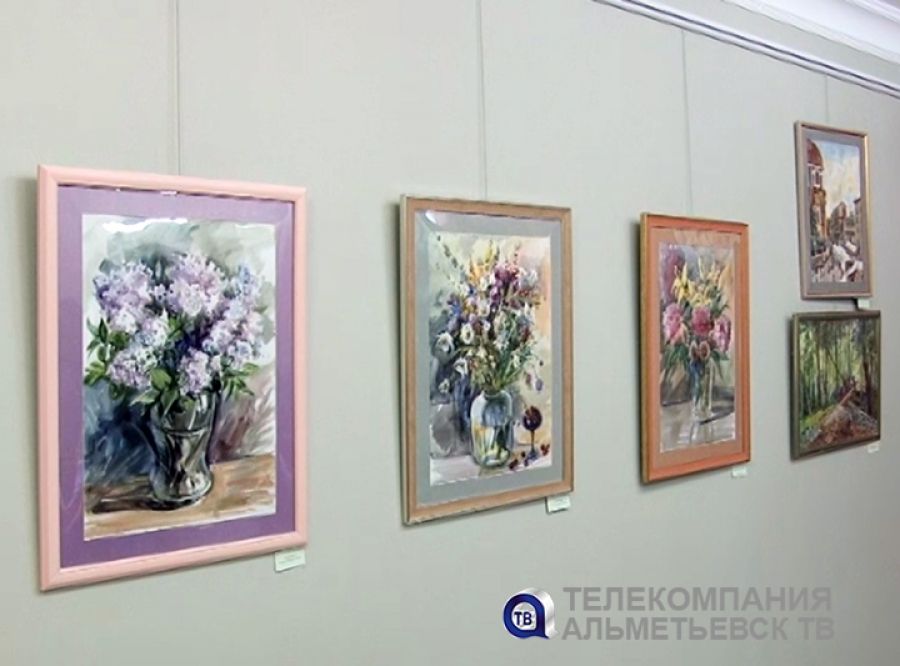Персональная выставка Веры Бушуровой открылась в Альметьевской картинной галерее