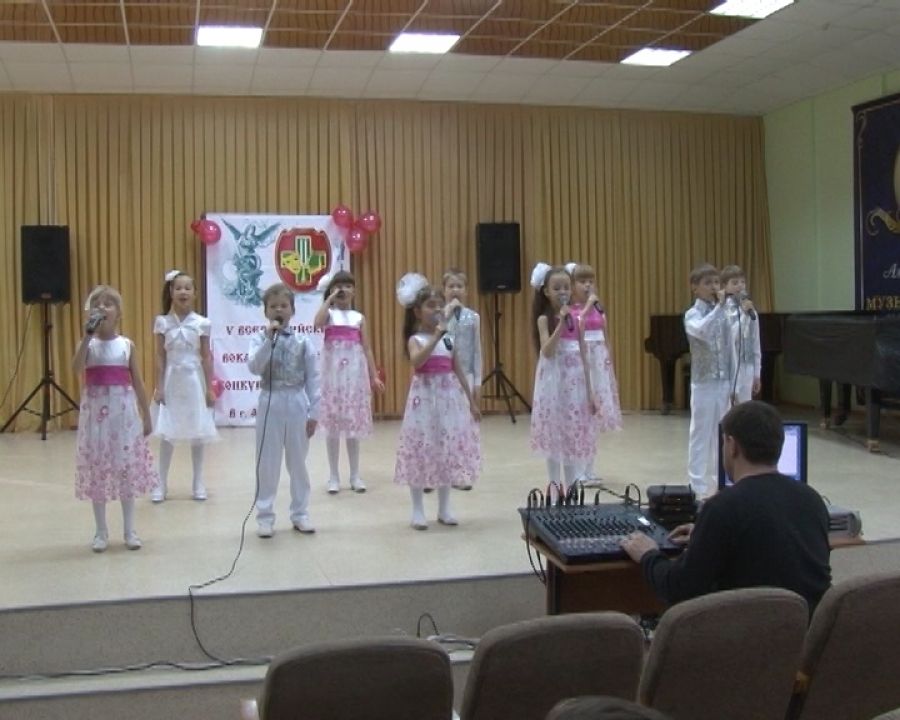 В Альметьевске проходит Всероссийский вокально-чтецкий конкурс-практикум 