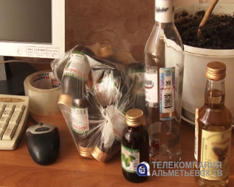 Факты нелегального оборота алкоголя выявлены в Альметьевске