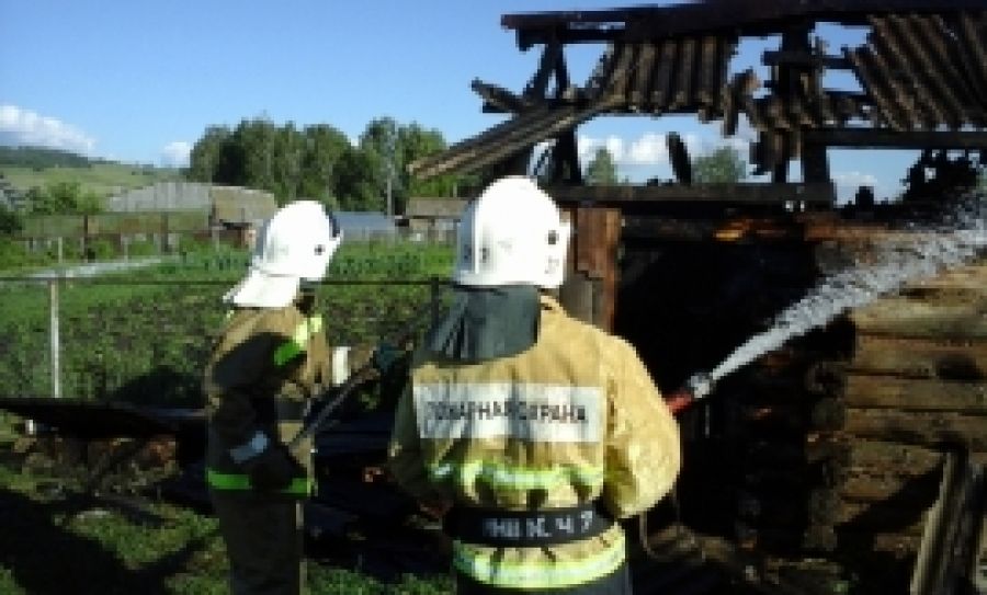 В селе Аппаково Альметьевского района сгорела баня