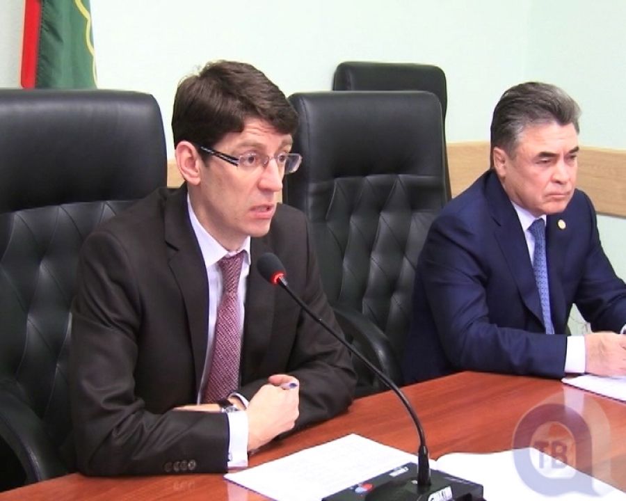 На планерке в муниципалитете обсудили отставку главы Альметьевского муниципального района