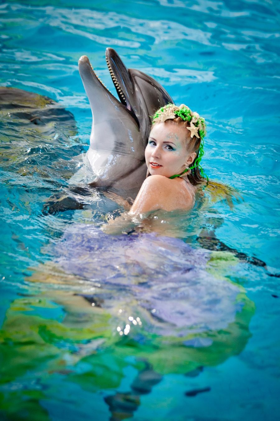 Набережночелнинский дельфинарий приглашает на световое шоу в честь 8 Марта
