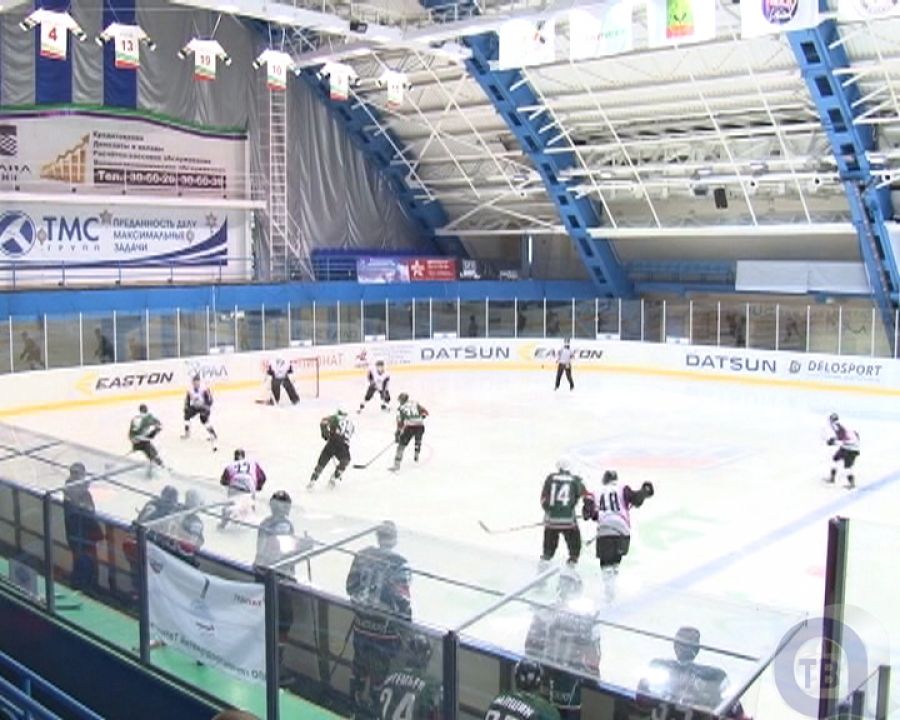 В Альметьевске стартовал турнир Рабочей хоккейной лиги