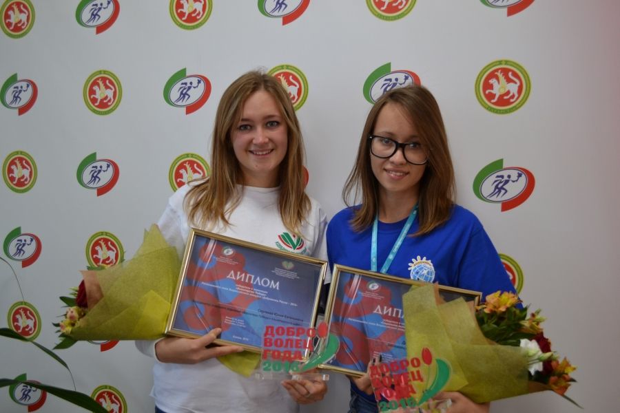 Волонтеры из Альметьевска стали добровольцами года 