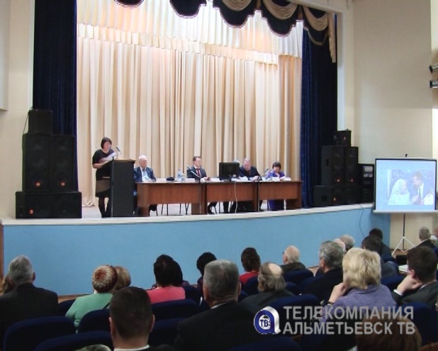 75 тысяч жителей Альметьевска получали различные виды социальных выплат в 2015 году