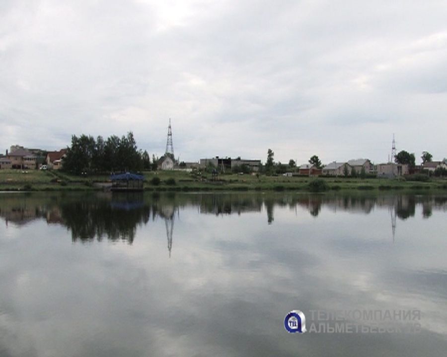 Роспотребнадзор не рекомендует купаться на городском озере в Альметьевске