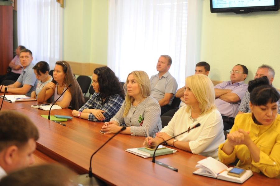В Альметьевске обсудили вопросы строительства жилья, капитального ремонта и уборки урожая