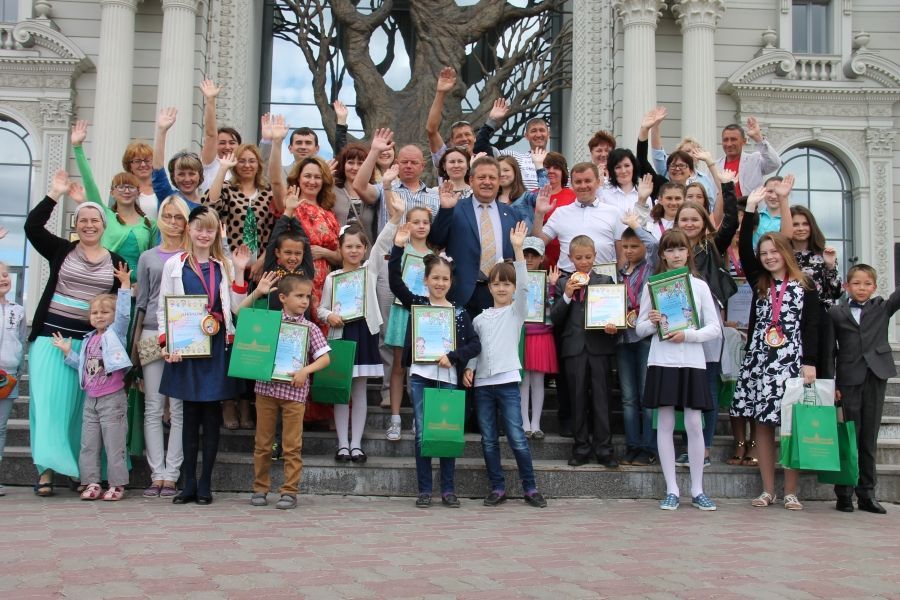 В Министерстве наградили победителей Республиканского конкурса детского рисунка