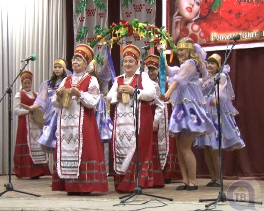 Сорок лет с песней – ансамбль «Рябинушка» села Русский Акташ отметил юбилей