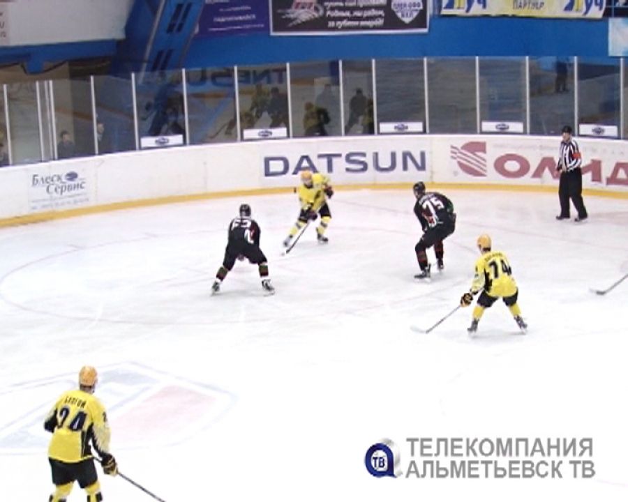 В первой игре полуфинала плей-офф альметьевский «Нефтяник» вырвал победу у «Сарыарки»