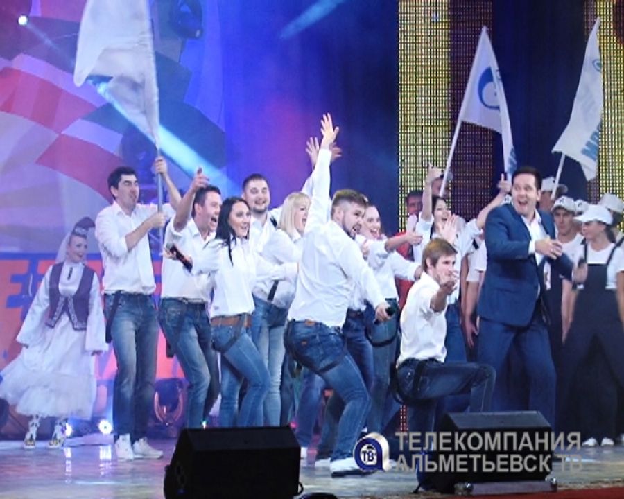 Зональный тур телевизионного фестиваля работающей молодежи «Наше время – Безнен заман» прошел в Альметьевске