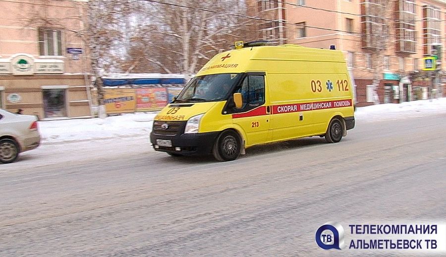 В Татарстане работнику скорой помощи нанесли ножевое ранение