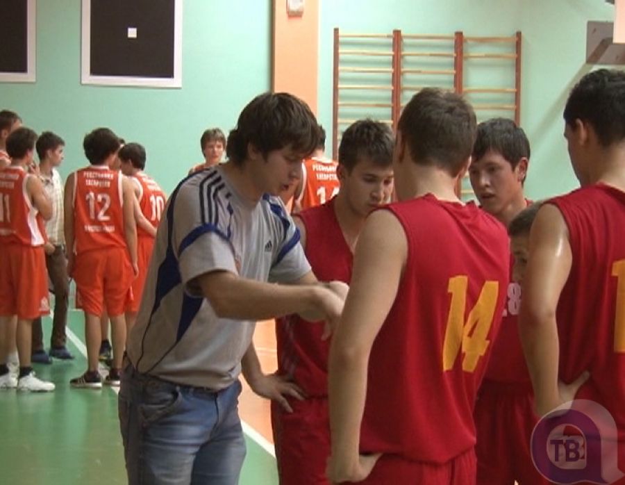 В Альметьевске завершились игры молодежной баскетбольной лиги