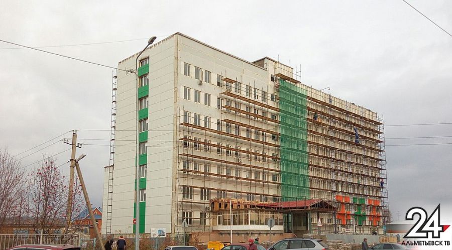 В Татарстане в 2017 году капитально отремонтируют 74 поликлиники
