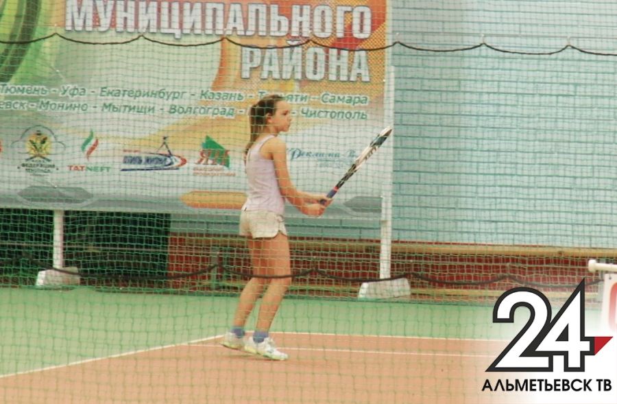 Все на корт: в Альметьевске проходит Всероссийский турнир по теннису 