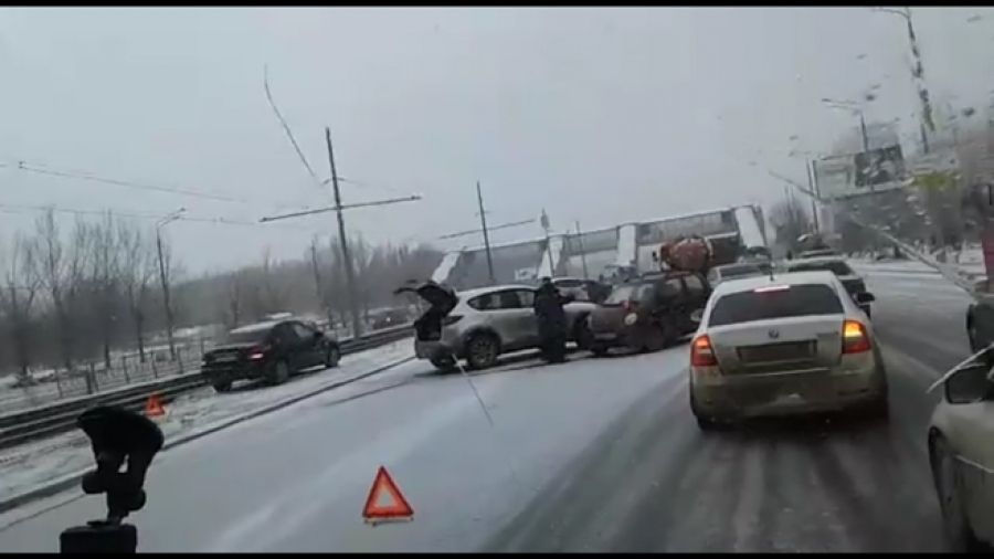 Более 100 аварий произошло за утро в столице Татарстана 