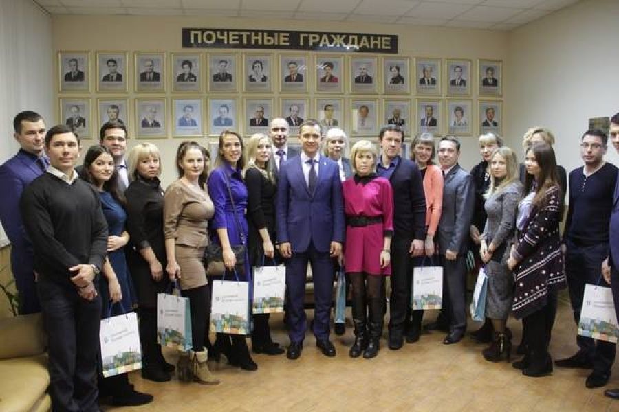 Глава Альметьевского района Айрат Хайруллин встретился с молодежными лидерами предприятий