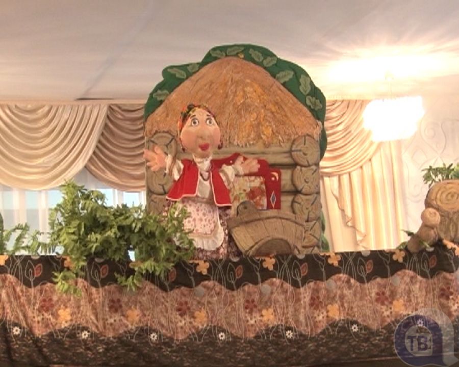 Благотворительный кукольный спектакль посмотрели воспитанники коррекционной школы