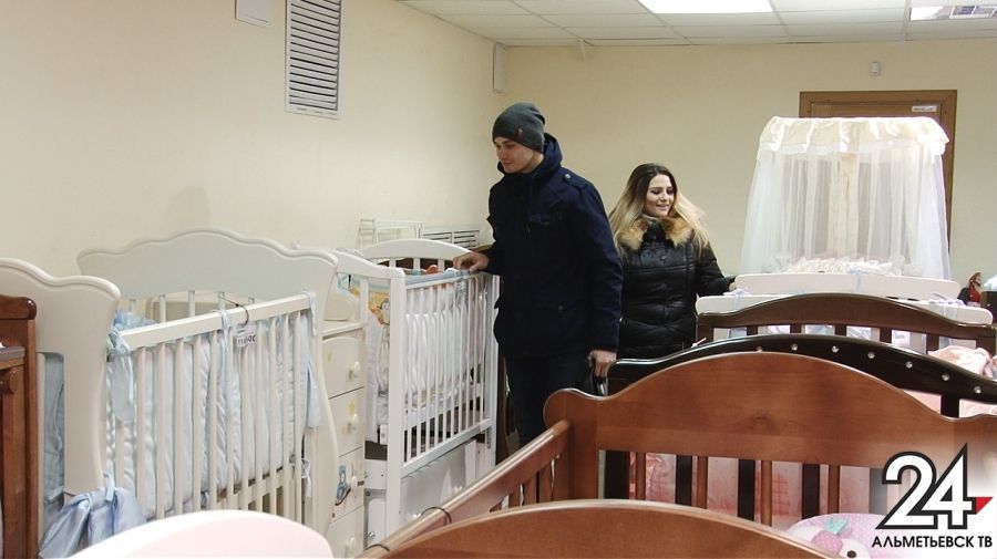 Первая семья в Альметьевске потратила пособие на рождение первенца