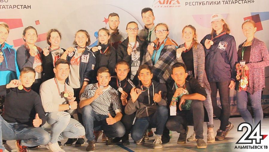 Альметьевские студенты приняли участие в «СОФ-2017»
