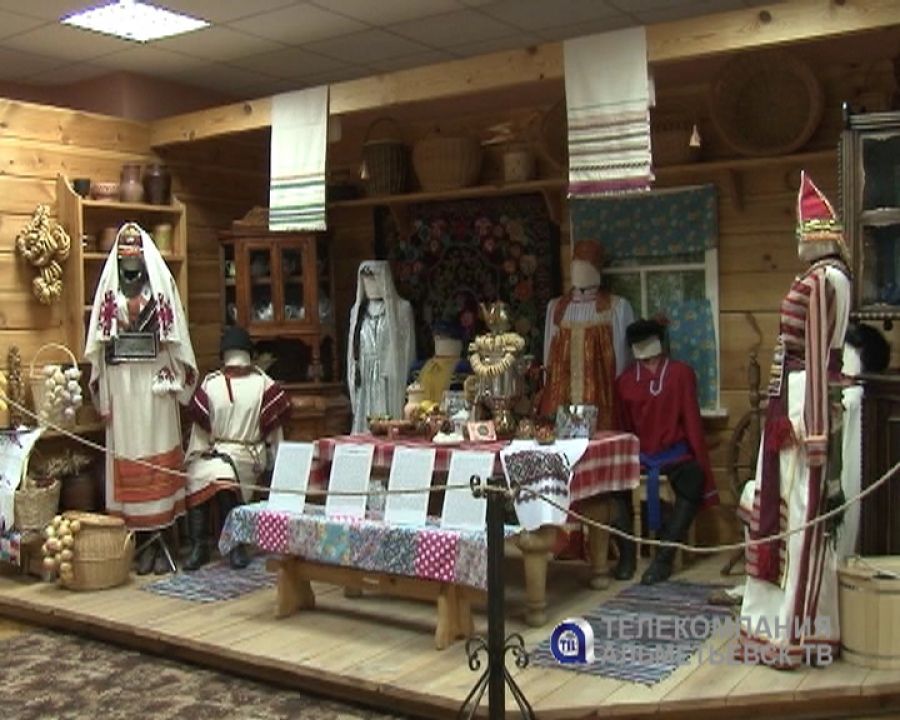 В Альметьевском краеведческом музее ждут подарков от жителей